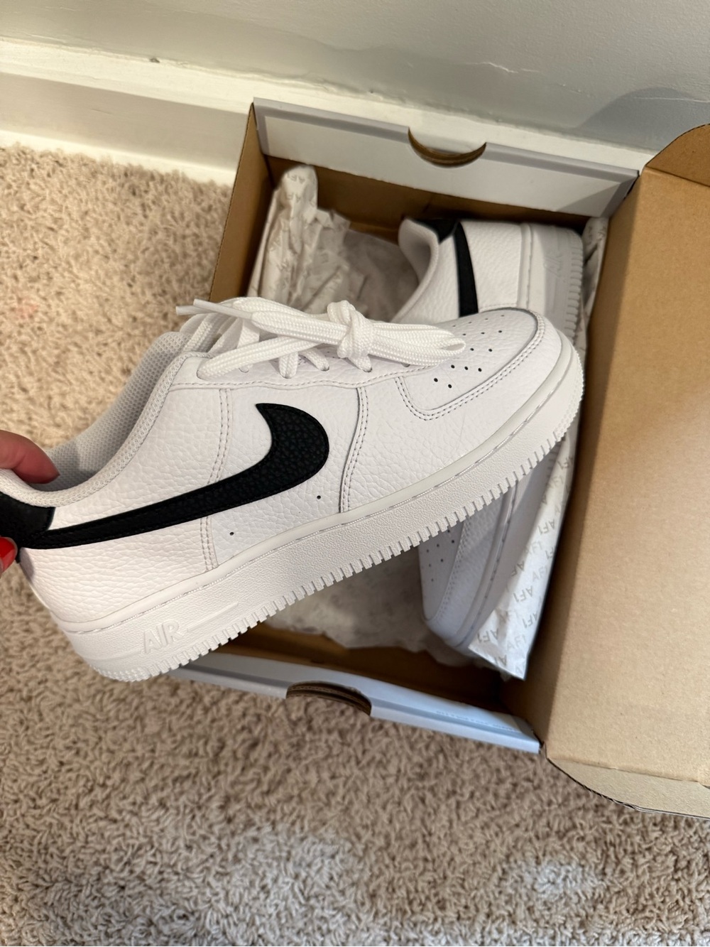 Air Force 1 - brand new Kids White Sneakers with Black Swoosh - Classic Low-Top
